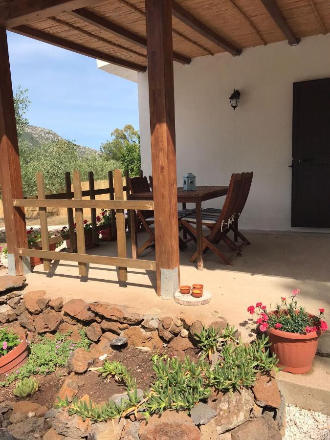 Casa Di Campagna Galtellì Екстериор снимка