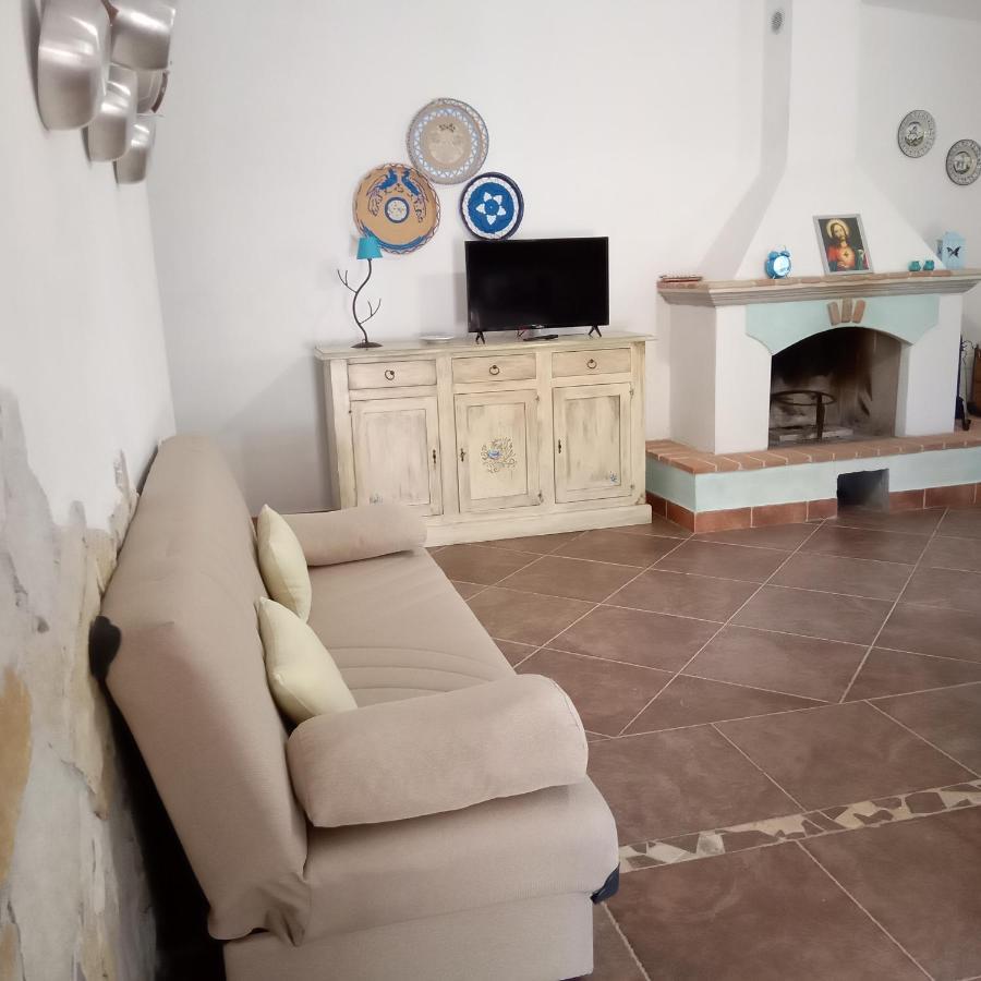 Casa Di Campagna Galtellì Екстериор снимка